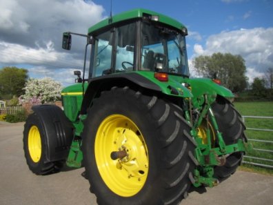 John Deere 7810