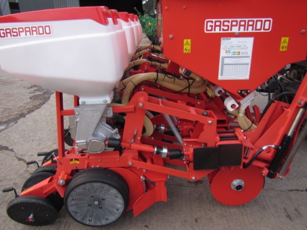 Gaspardo 6 row maize drill