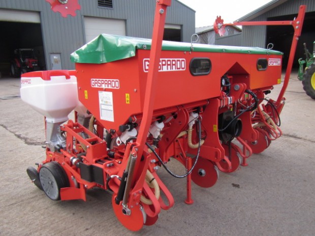 Gaspardo 6 row maize drill