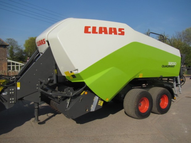 Claas Quadrant 3200 baler