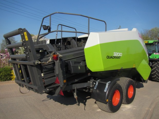 Claas Quadrant 3200 baler