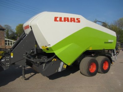 Claas Quadrant 3200 baler