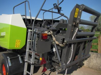 Claas Quadrant 3200 baler