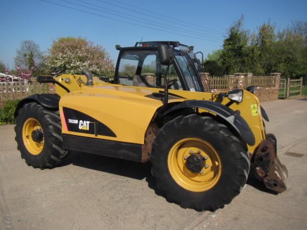 CAT TH330B