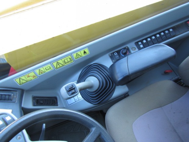 CAT TH330B