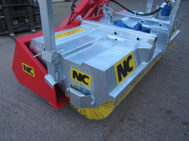 NC Link-a-Sweep 7ft road brush