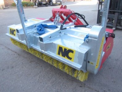 NC Link-a-Sweep 7ft road brush