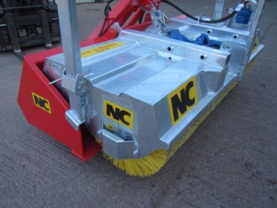 NC Link-a-Sweep 7ft road brush