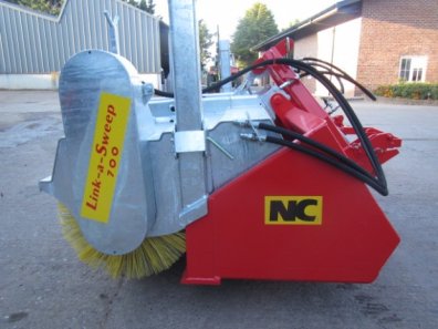 NC Link-a-Sweep 7ft road brush