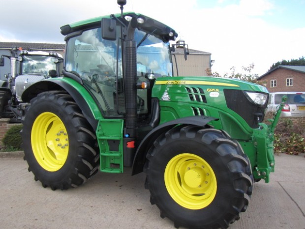 John Deere 6125R