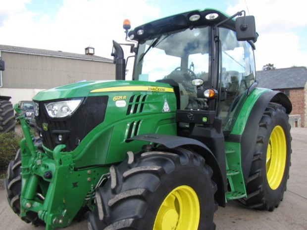 John Deere 6125R