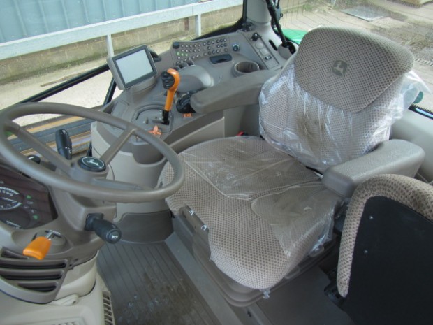 John Deere 6125R