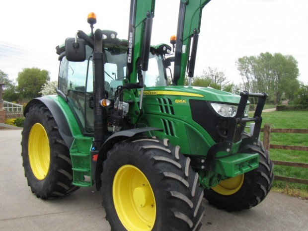 John Deere 6125R