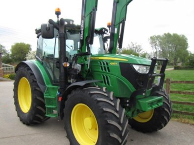 John Deere 6125R