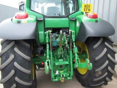 John Deere 6630