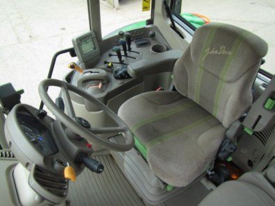John Deere 6630
