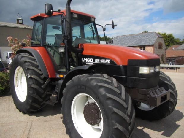 New Holland M160