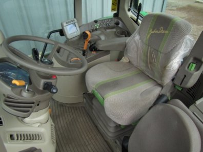 John Deere 7530