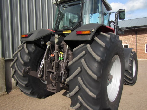 Massey Ferguson 8170