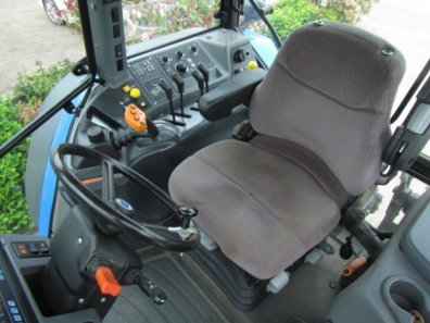 New Holland TM190