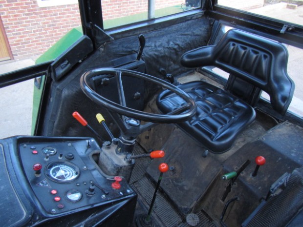 John Deere 3130