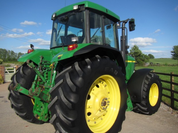 John Deere 7710