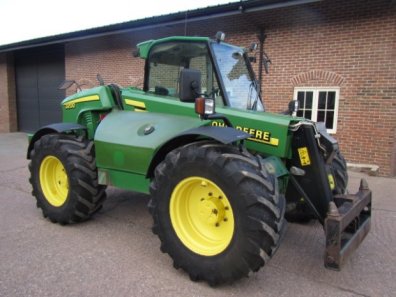 John Deere 3200