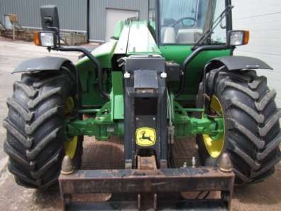 John Deere 3200