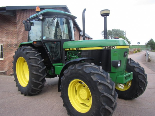 John Deere 3350