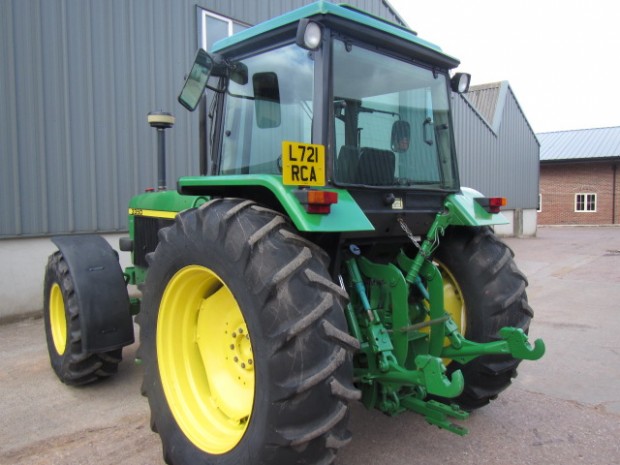 John Deere 3350