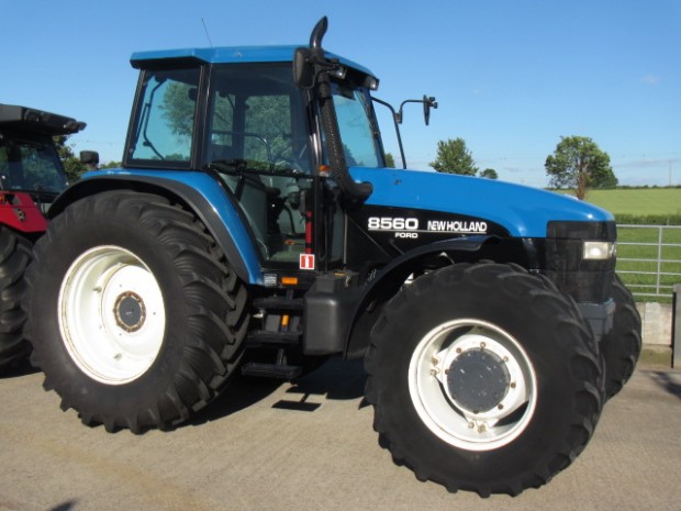 New Holland 8560