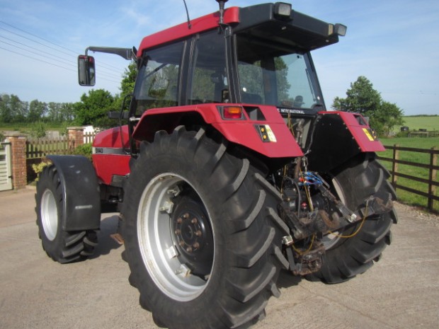 Case 5140 Plus