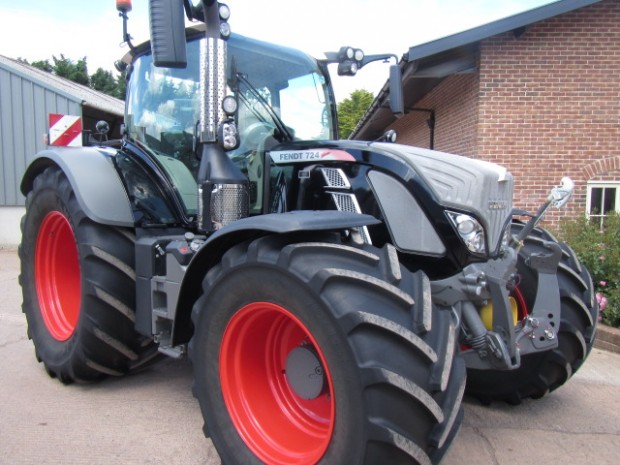 Fendt 724 Profi-Plus