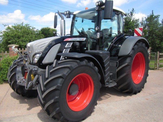 Fendt 724 Profi-Plus