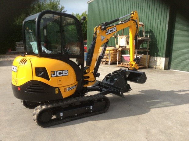 JCB 8026 CTS digger