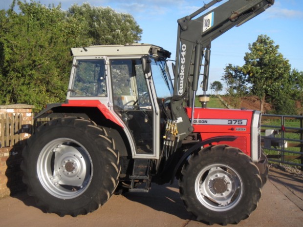 Massey Ferguson 375