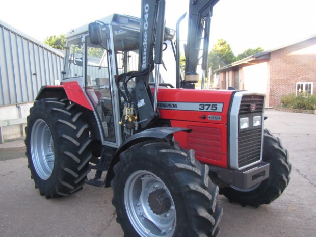 Massey Ferguson 375