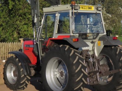 Massey Ferguson 375