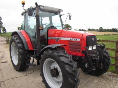 Massey Ferguson 4370
