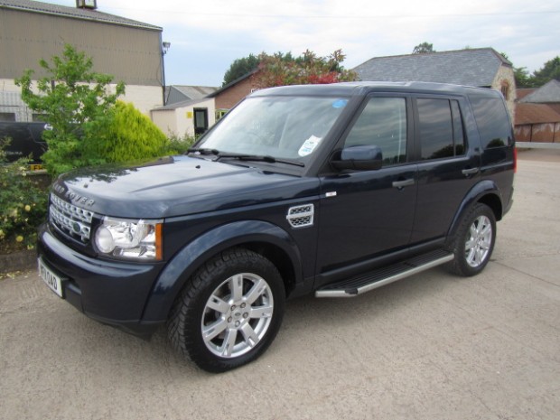 Land Rover Discovery Commercial