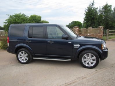 Land Rover Discovery Commercial