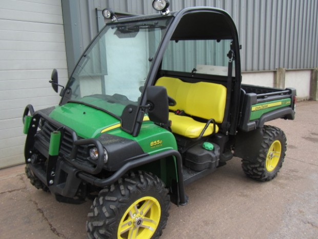 John Deere 855D Gator