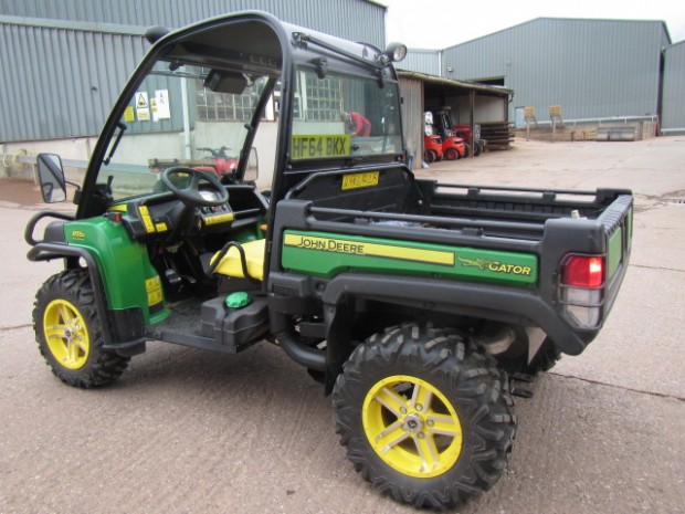 John Deere 855D Gator