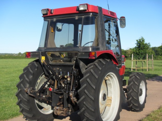 Case 695 XL