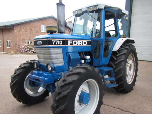 Ford 7710