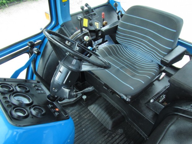 Ford 7710
