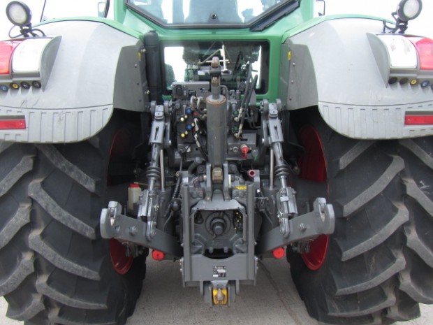 Fendt 828 Profi-Plus