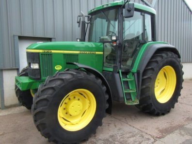 John Deere 6910