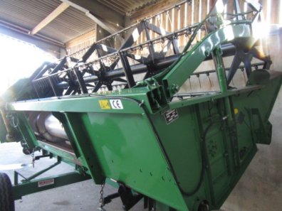 John Deere 2056 combine