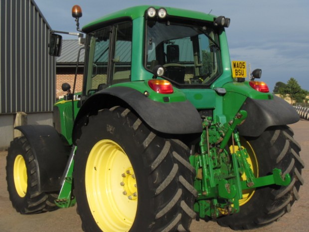 John Deere 6620